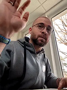 gayboyx77 online show from April 18, 11:01 am