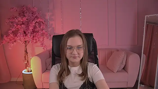 LissaTelor online show from April 17, 9:34 am