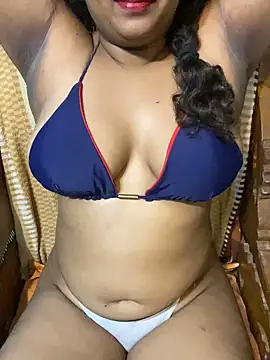 peacheypink online show from May 29, 7:53 pm