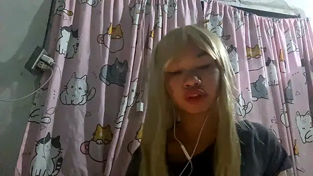 Snapshot of SheryBottorff chatting on May 20, 10:12 am SheryBottorff online show from May 20, 10:12 am