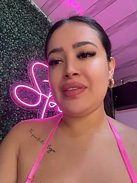 Sara fun online show from July 4, 3:49 pm