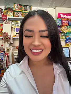 Sara fun online show from May 14, 7:00 pm