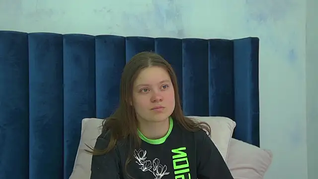 SaraFranklins online show from April 30, 4:47 pm