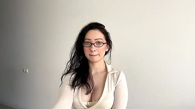 Snapshot of Meow_Alika chatting on May 13, 12:34 pm Meow Alika online show from May 13, 12:34 pm