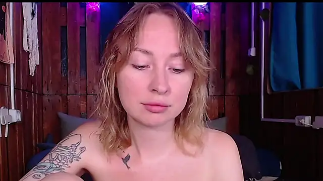 Snapshot of Mimi-Deep chatting on July 12, 6:36 am Mimi-Deep online show from July 12, 6:36 am