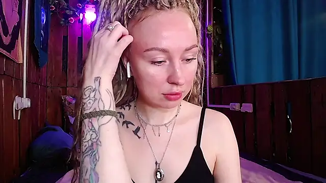 Mimi-Deep online show from May 17, 6:02 am