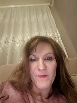 Snapshot of AnnieNet chatting on May 1, 7:52 pm AnnieNet online show from May 1, 7:52 pm