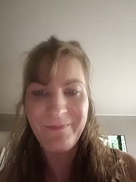 Snapshot of AnnieNet chatting on May 27, 12:34 pm AnnieNet online show from May 27, 12:34 pm