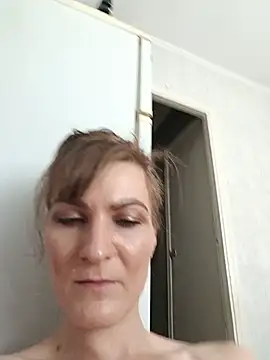 Snapshot of AnnieNet chatting on July 1, 12:49 pm AnnieNet online show from July 1, 12:49 pm