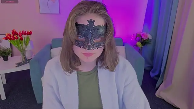 DanaHurt1 online show from May 11, 1:01 pm