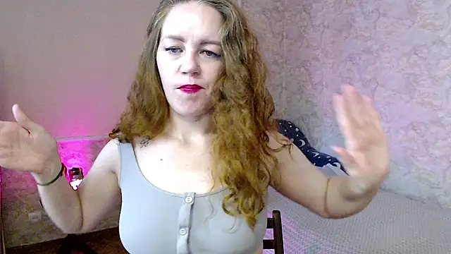 Snapshot of Fern_Lust chatting on July 11, 10:59 am Fern Lust online show from July 11, 10:59 am