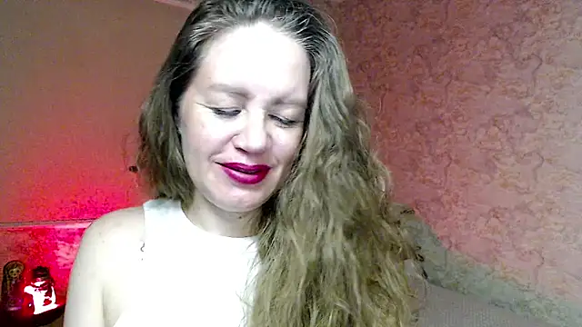 Snapshot of Fern_Lust chatting on June 28, 4:57 pm Fern Lust online show from June 28, 4:57 pm