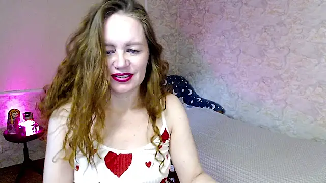 Snapshot of Fern_Lust chatting on July 13, 10:14 am Fern Lust online show from July 13, 10:14 am
