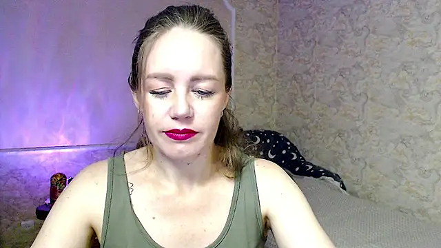 Snapshot of Fern_Lust chatting on July 3, 1:50 pm Fern Lust online show from July 3, 1:50 pm