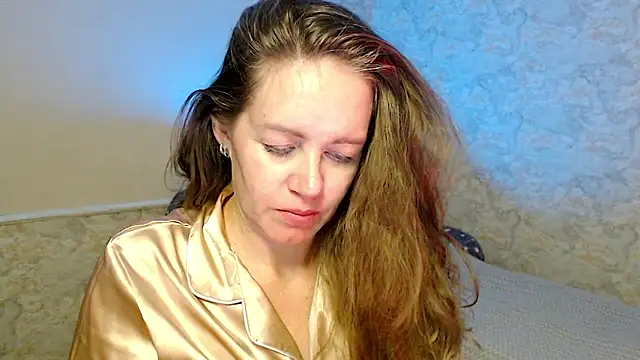 Fern Lust online show from May 11, 4:04 pm