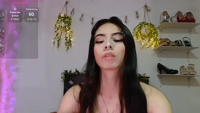 Sussan Oconell online show from May 11, 1:12 pm