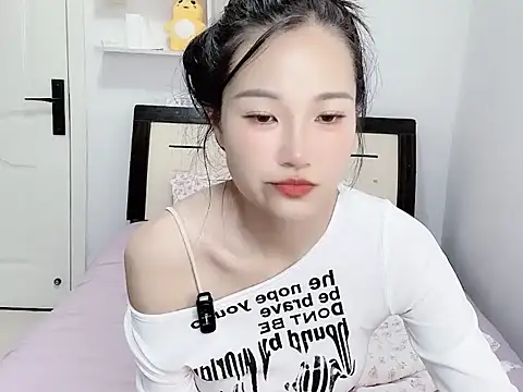 M-weiwei online show from May 24, 2:17 pm
