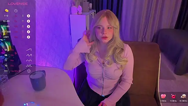 JessicaShyGirl online show from April 15, 3:16 pm