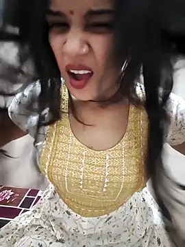 Snapshot of Dimple-Shah chatting on June 10, 10:38 am Dimple-Shah online show from June 10, 10:38 am