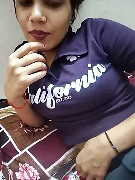 Snapshot of Dimple-Shah chatting on May 26, 5:44 pm Dimple-Shah online show from May 26, 5:44 pm