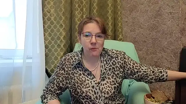 Miss SandraX online show from April 23, 3:35 pm