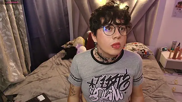 KaiOconnorr online show from April 18, 5:21 am