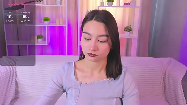 AndreaJohnsons online show from April 28, 8:19 am