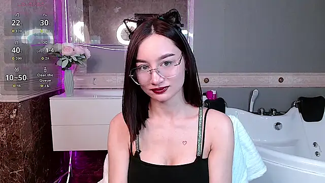 AndreaJohnsons online show from April 26, 7:49 am