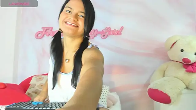 Snapshot of Marilyn_Mulata chatting on April 30, 7:21 pm Marilyn Mulata online show from April 30, 7:21 pm