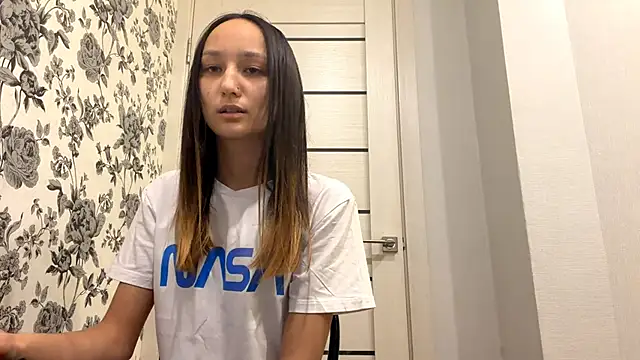 VolatileDear online show from April 15, 4:44 pm