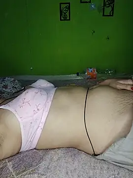 Snapshot of Sexy_Hena_69 chatting on July 4, 5:50 pm Sexy Hena 69 online show from July 4, 5:50 pm