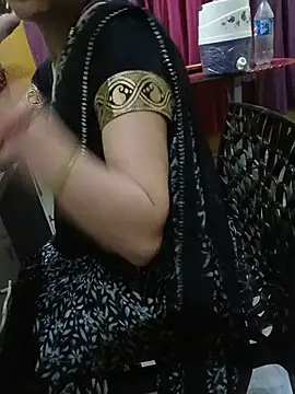 Snapshot of Sexy_Hena_69 chatting on July 1, 5:35 pm Sexy Hena 69 online show from July 1, 5:35 pm