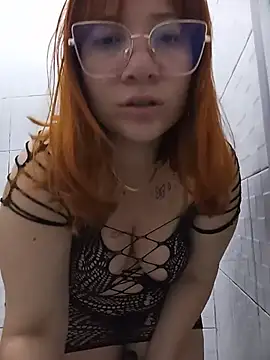 Snapshot of Curves_Nina chatting on June 20, 7:46 am Curves Nina online show from June 20, 7:46 am