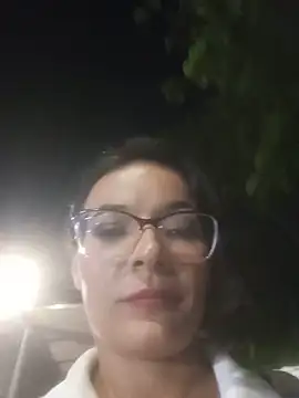 Snapshot of LunaArias chatting on June 27, 2:39 am LunaArias online show from June 27, 2:39 am