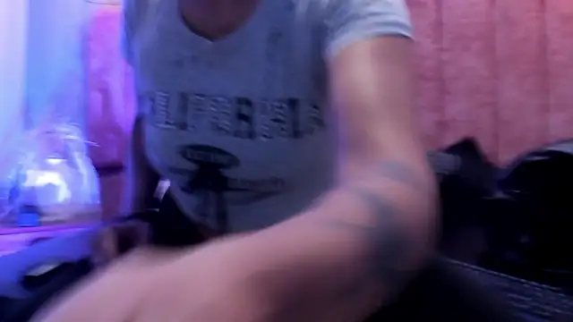 Snapshot of LunaArias chatting on July 2, 10:16 pm LunaArias online show from July 2, 10:16 pm