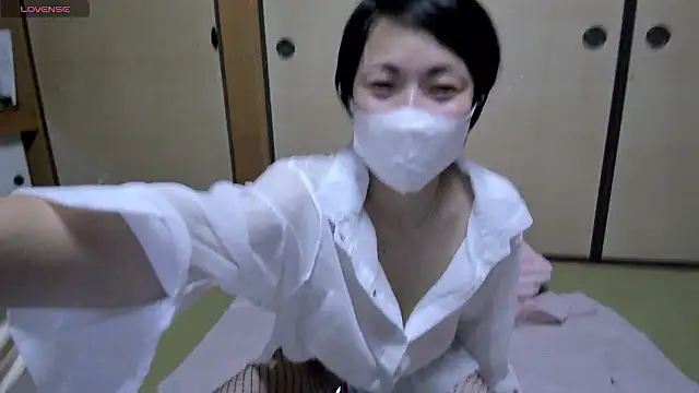 Snapshot of rin2432 chatting on July 6, 2:13 pm rin2432 online show from July 6, 2:13 pm