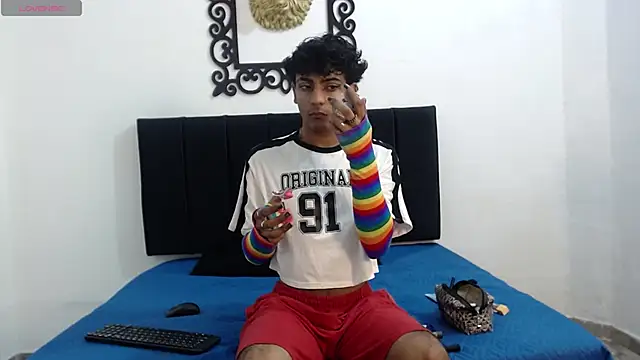 SinBoy  online show from April 28, 12:42 pm