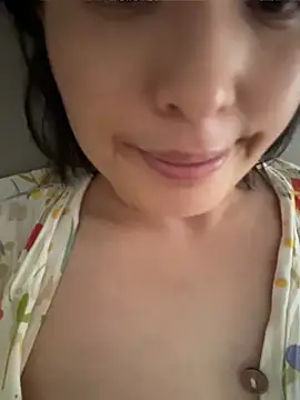 Snapshot of Faye-baby chatting on May 27, 12:31 am Faye-baby online show from May 27, 12:31 am