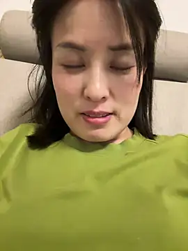 Snapshot of Faye-baby chatting on May 7, 3:15 pm Faye-baby online show from May 7, 3:15 pm