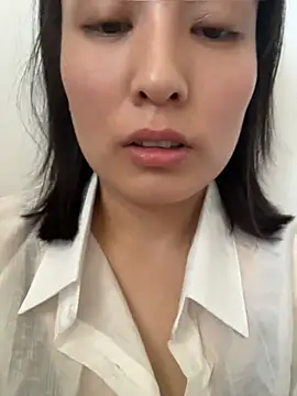 Snapshot of Faye-baby chatting on May 17, 2:00 am Faye-baby online show from May 17, 2:00 am