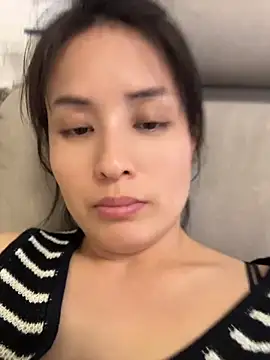 Snapshot of Faye-baby chatting on May 24, 11:43 am Faye-baby online show from May 24, 11:43 am
