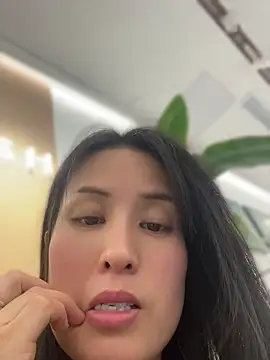 Snapshot of Faye-baby chatting on April 23, 10:22 am Faye-baby online show from April 23, 10:22 am