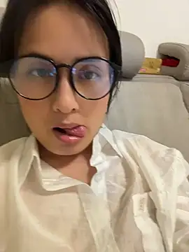 Snapshot of Faye-baby chatting on May 21, 3:09 pm Faye-baby online show from May 21, 3:09 pm