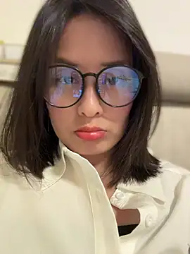 Snapshot of Faye-baby chatting on April 22, 4:47 pm Faye-baby online show from April 22, 4:47 pm