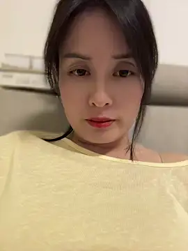 Snapshot of Faye-baby chatting on April 26, 3:42 pm Faye-baby online show from April 26, 3:42 pm