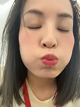 Snapshot of Faye-baby chatting on May 13, 4:41 am Faye-baby online show from May 13, 4:41 am