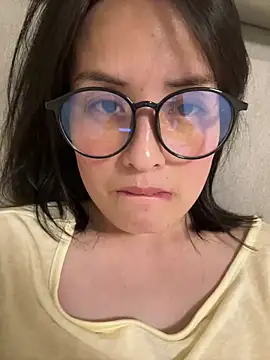 Snapshot of Faye-baby chatting on May 4, 3:48 pm Faye-baby online show from May 4, 3:48 pm