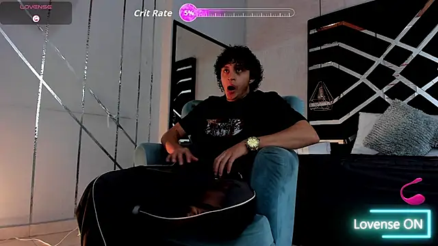 Snapshot of JayTaylorr chatting on July 13, 11:42 am JayTaylorr online show from July 13, 11:42 am