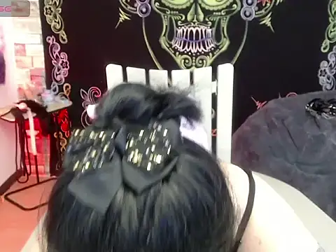 tokiiooX online show from April 18, 1:41 am