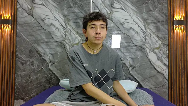 Snapshot of NoahWalker__ chatting on July 12, 11:00 am NoahWalker online show from July 12, 11:00 am